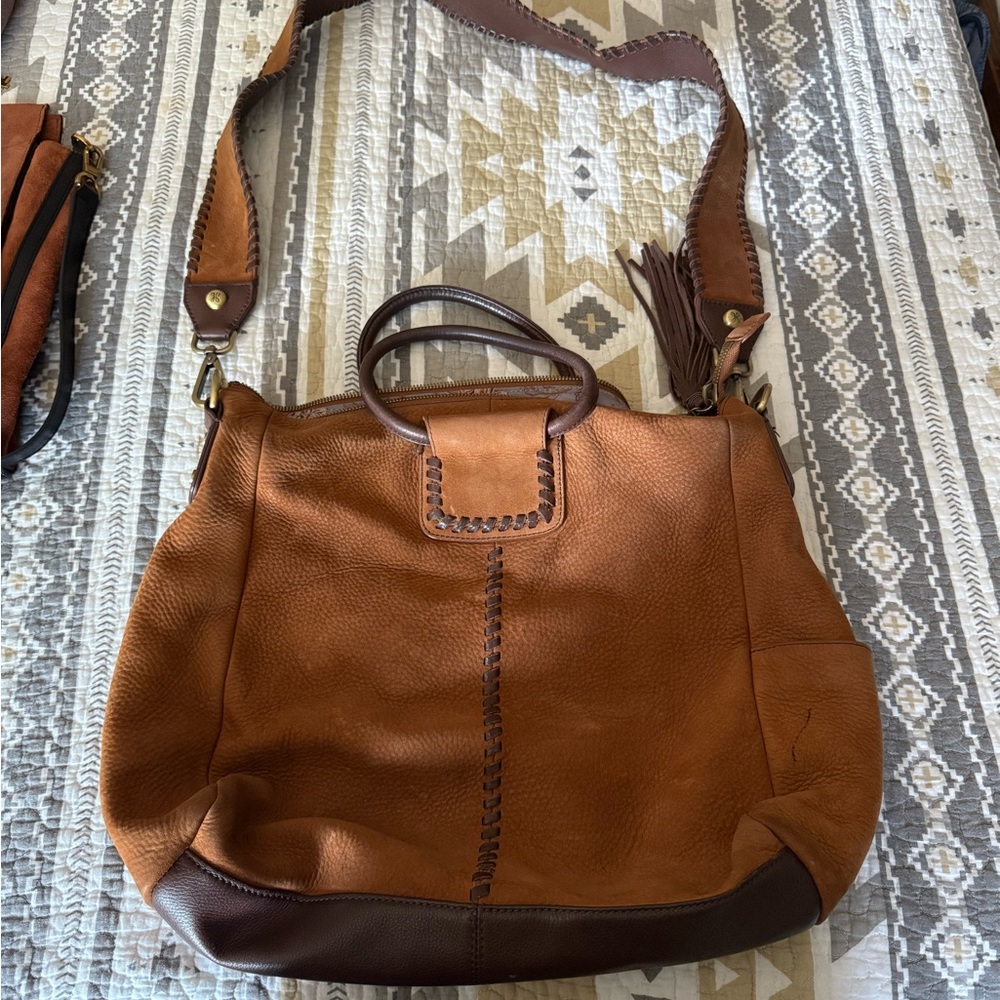 Hobo Two-Tone Brown Leather Shoulder Bag - Picture 2 of 3